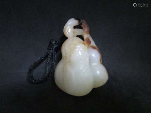 OLD Chinese White Jade PENDANT,  5.5 cm x 2.5 cm x 4.3 cm