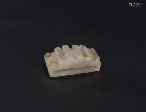 Antique - A White Jade Bell-buckle<br>61 x 29 x 24 mm