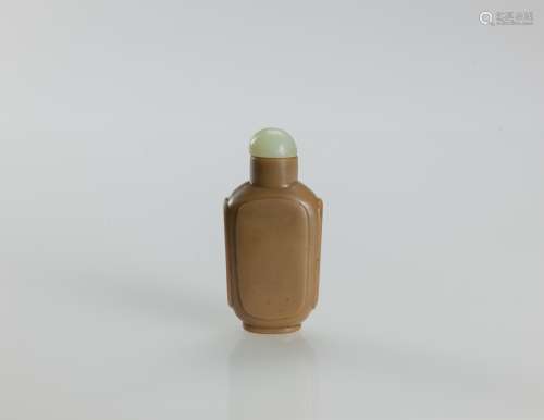 Qing - A Hard Stone Snuff Bottle