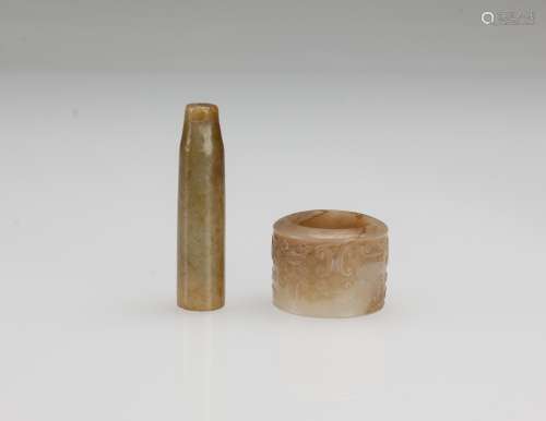 Qing-A russet White Jade Archer Ring And Cigarette Holder