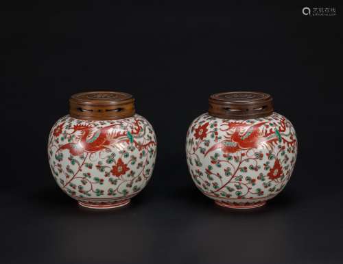 Late Qing/Republic-A Pair Of Iron Red Phoenix And Green Leaf Jars With Wood Covers