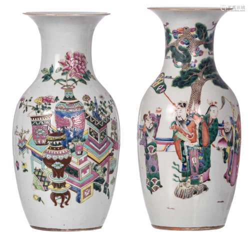 Two Chinese famille rose vases, decorated with figures and antiquities, 19thC, H 43 - 44 cm