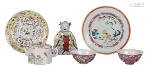 Two Chinese famille rose dishes and a ditto teapot and cover, floral decorated, with animals, 18th- 19thC, D 20- 23- H 10 cm; added a ditto pair of bowls and a polychrome figure, H 16,5- D 11,5 cm