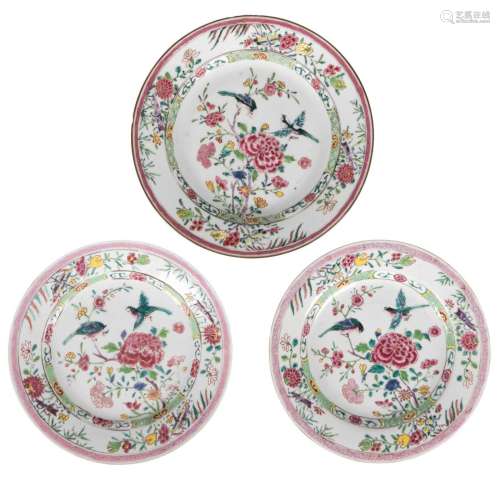 Three Chinese famille rose dishes, depicting birds around a flower branch, Qianlong, Diameter 22,5  25 cm