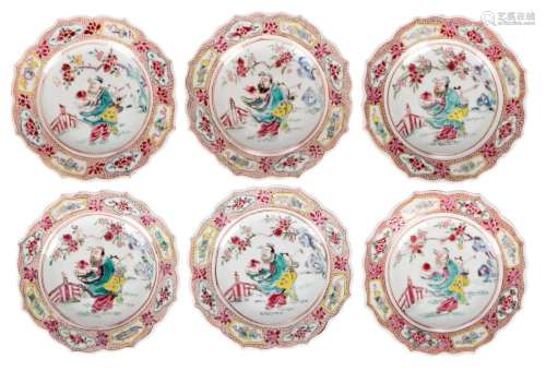 A set of six small Chinese famille rose dishes, depicting a sage and servant, Qianlong, Diameter 15 cm
