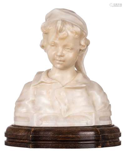 Santi N., the head of a boy, Carrara marble, on an oak wooden base, H 30,5 (without base) - 35 cm (with base)