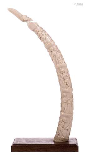 An African ivory sculpture, with CITES certificate, on a hardwood base, H 97 - 104 (inner bow) - 113 (outer bow) - Diameter 30 cm - Total weight: 10,3kg