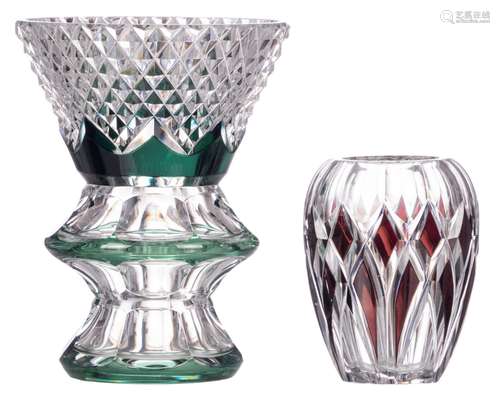 Two Val Saint Lambert bordeaux and green overlay crystal vases, both marked, H 15 - 24 cm