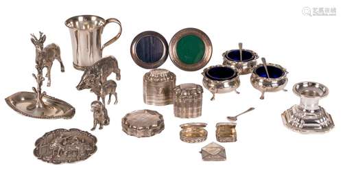 A large lot of smaller silver ornaments and utensils, marked and/or tested on silver purity - Total silver weight: about 750g