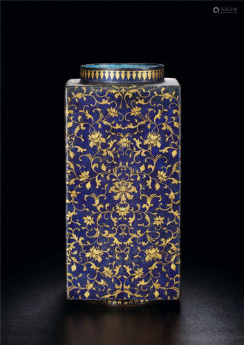 清中期 金银片透明珐琅缠枝西番莲纹琮式瓶