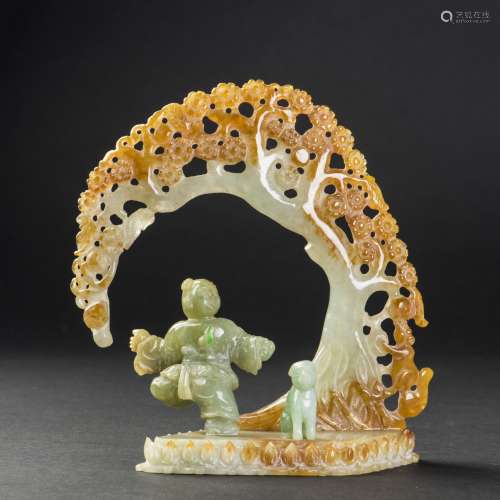 A CARVED JADEITE BOY FIGURE, EARLY 20TH CENTURY
