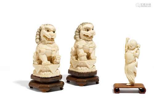 PAIR SHIZI LIONS.