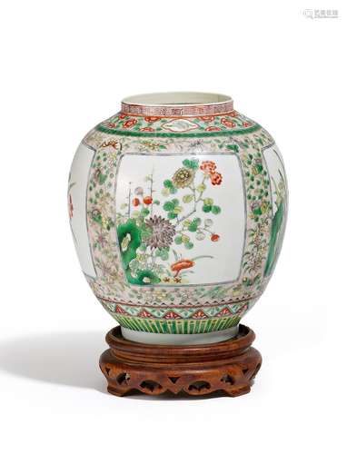 LANTERN WITH FLOWERS OF THE FOUR SEASONS.