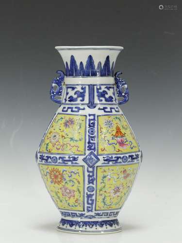 Chinese Blue/White Famille Rose Flat Vase