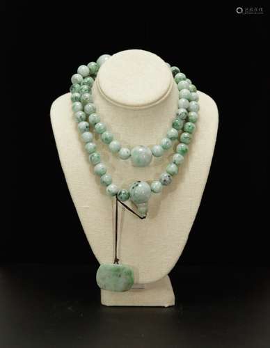 Chinese Jadeite Beads Necklace