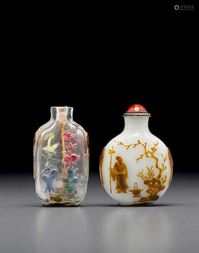 Yangzhou school, 1830-1900 Two overlay decorated glass snuff bottles