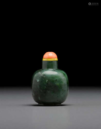 1820-1860 A well-hollowed spinach jade snuff bottle