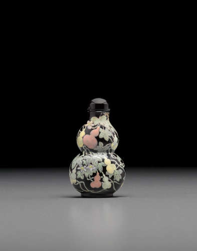 1750-1820 An enameled double-gourd glass snuff bottle