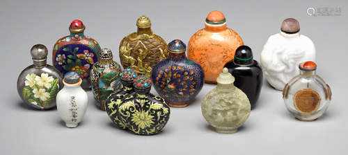 19th-20th century A group of twelve snuff bottles