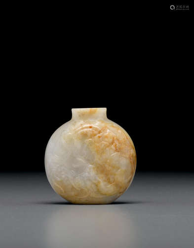 Late 19th/20th century A grayish-white and russet jade snuff bottle