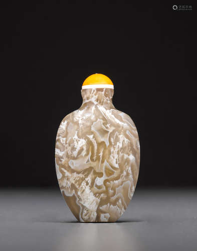 1780-1860 A dentritic agate snuff bottle