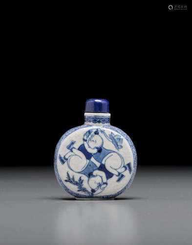 Jingdezhen kilns, 1800-1860 A rare blue and white porcelain snuff bottle