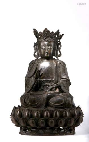 A very large bronze figure of bodhisattva