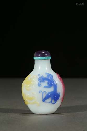 A five color overlay white glass snuff bottle