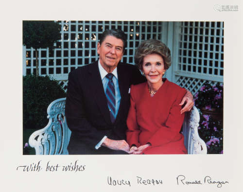 里根总统夫妇签名照