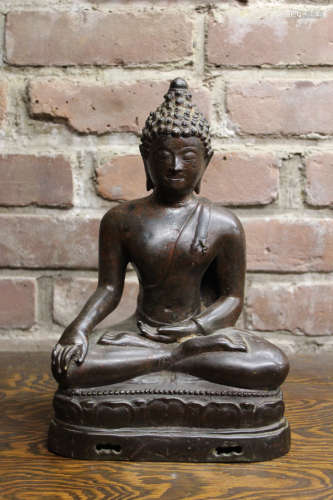Antique Siamese Bronze seated Buddha with Brown Patina
