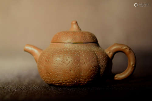 Chinese Yixin Teapot of Melon Shape