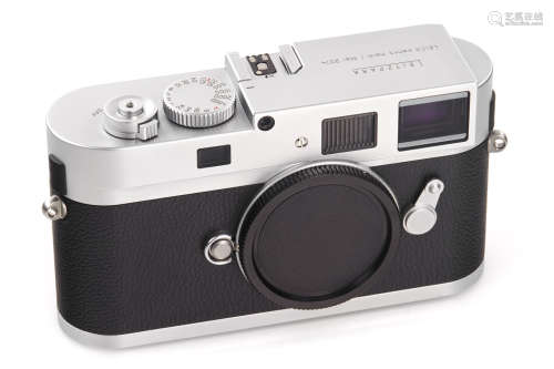 Leica M Monochrome 'Leitzpark' chrome