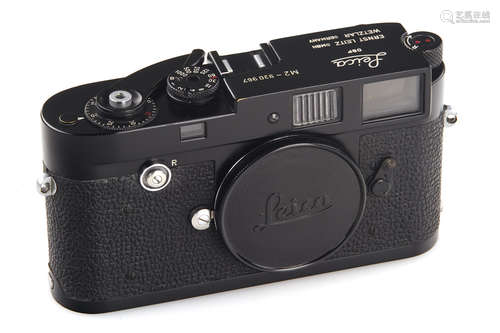 Leica M2 black paint