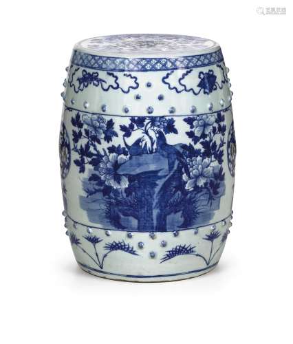 A BLUE AND WHITE PORCELAIN GARDEN STOOL, CHINA, LATE QING DYNASTY