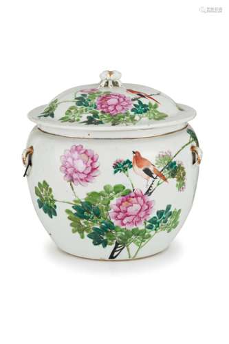 A 'FAMILLE ROSE' PORCELAIN TUREEN AND COVER, CHINA, 20TH CENTURY