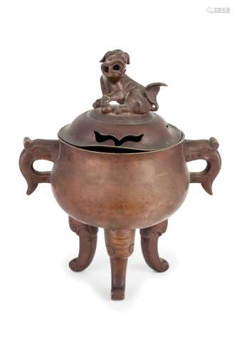 A BRONZE TRIPOD INCENSE BURNER AND COVER, CHINA, QING DYNASTY, LATE 18TH-EARLY 19TH CENTURY