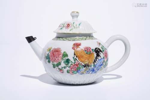 A Chinese famille rose rooster teapot, Yongzheng