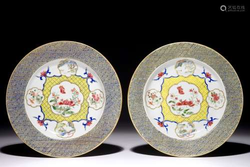 A pair of fine Chinese famille rose floral plates, Yongzheng