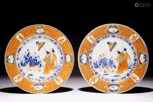 A pair of Chinese Imari plates after Cornelis Pronk: 'Dames au Parasol
