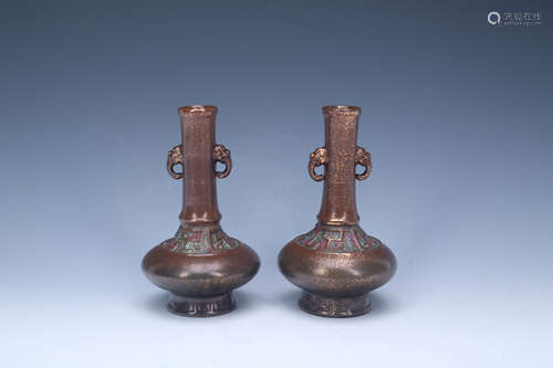 A Pair of Chinese Porcelain Vases