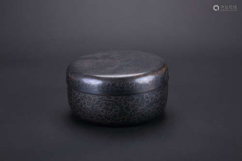 A Chinese Bronze Box and Cover with Flower Pattern