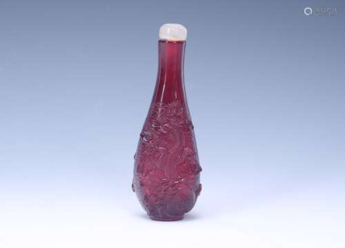 A Chinese Peking Glass Snuff Bottle