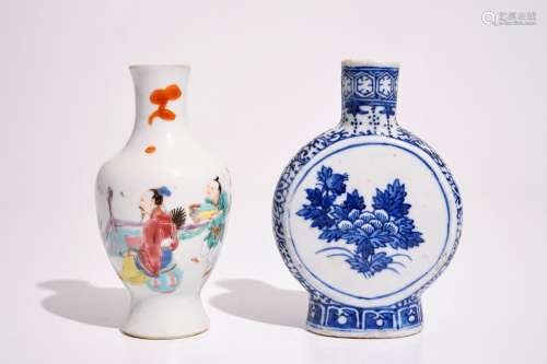 A Chinese famille rose vase, Yongzheng, and a blue and white moonflask, 19/20th C.