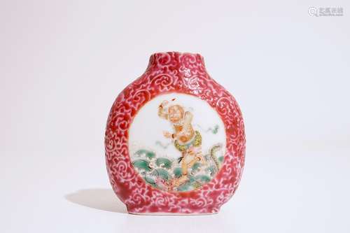 A fine Chinese famille rose ruby ground snuff bottle, 19th C.