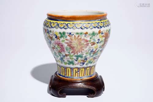 A Chinese famille rose spittoon for the Peranakan or Nyonya market, 19th C.