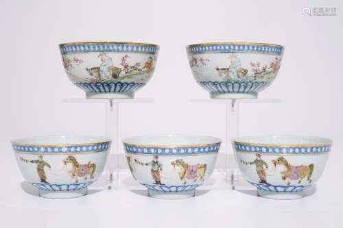 A pair and a set of three Chinese qianjiang cai bowls, 19/20th C.