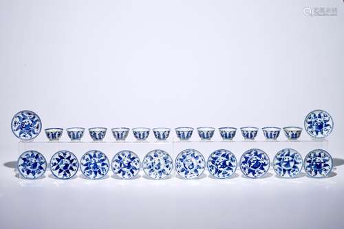 Twelve Chinese blue and white cups and saucers with long Eliza, Kangxi