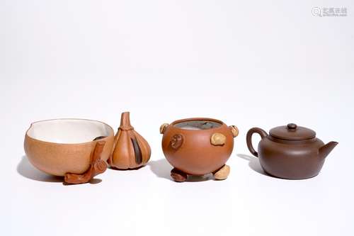 A Chinese Yixing peach-shaped bowl, a round bowl and a teapot with cover, 19/20th C.