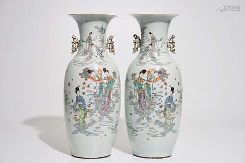 A pair of Chinese famille rose vases with female immortals, 19/20th C.