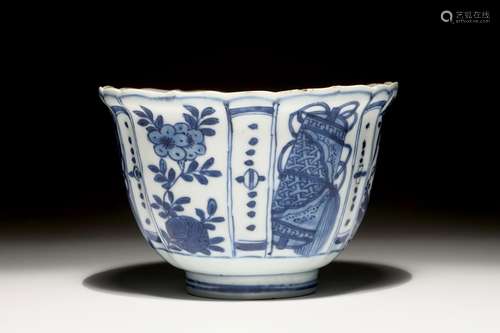 A Chinese blue and white crow cup, Ming, Wanli